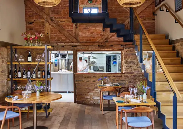 One of restaurant sow's luxury rooms